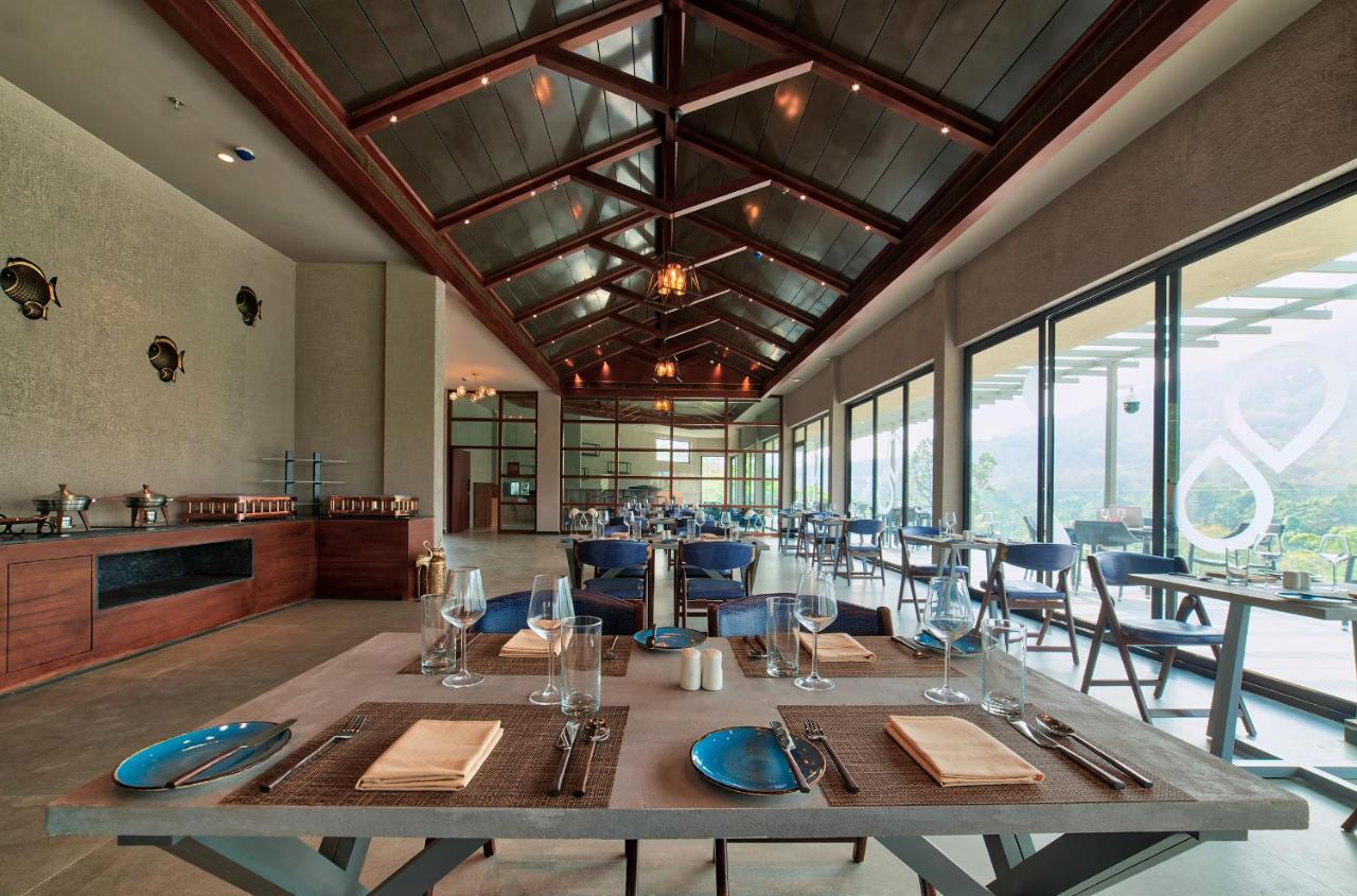 Niraamaya Retreats Samroha Атирапалли Экстерьер фото